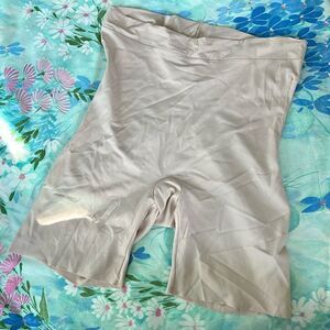 Red Hot Spanx High Waisted Shorts - L